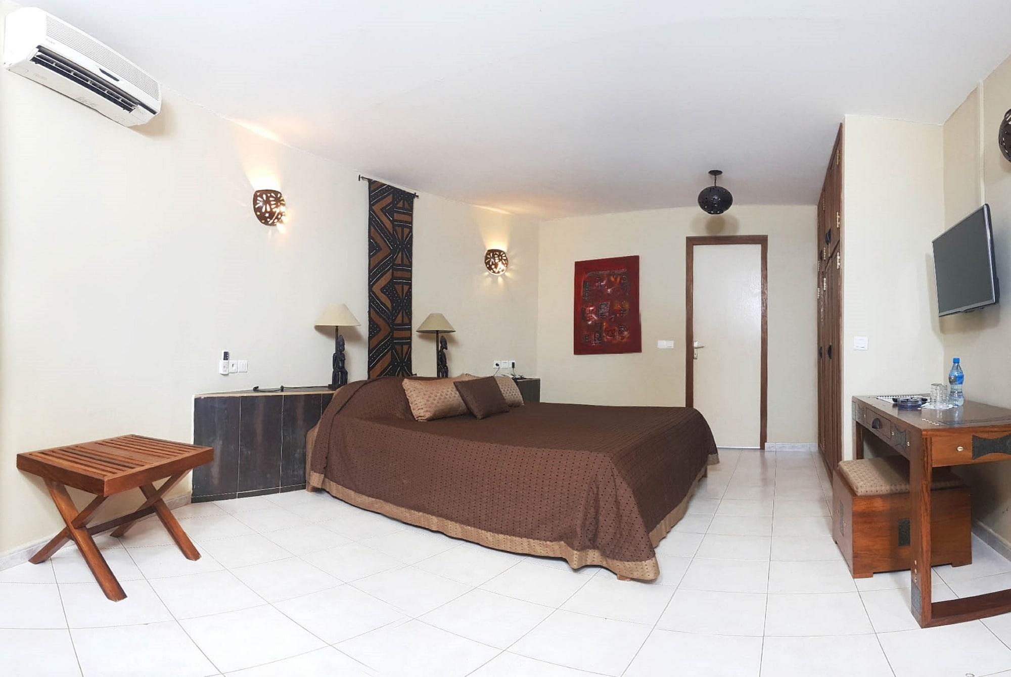 Hotel Royam Saly Portudal Buitenkant foto