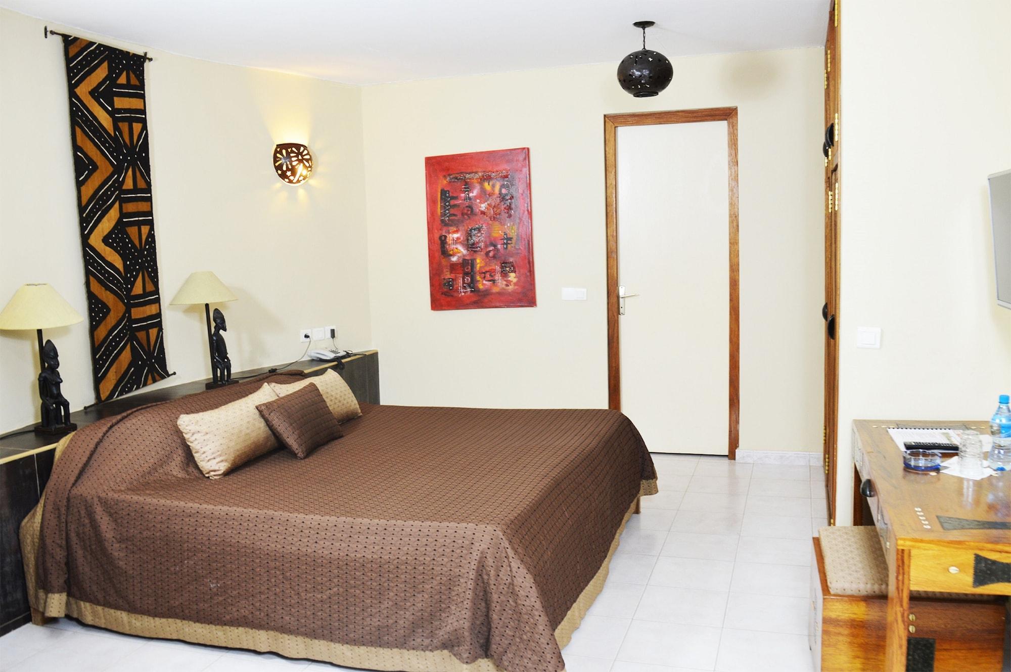Hotel Royam Saly Portudal Buitenkant foto