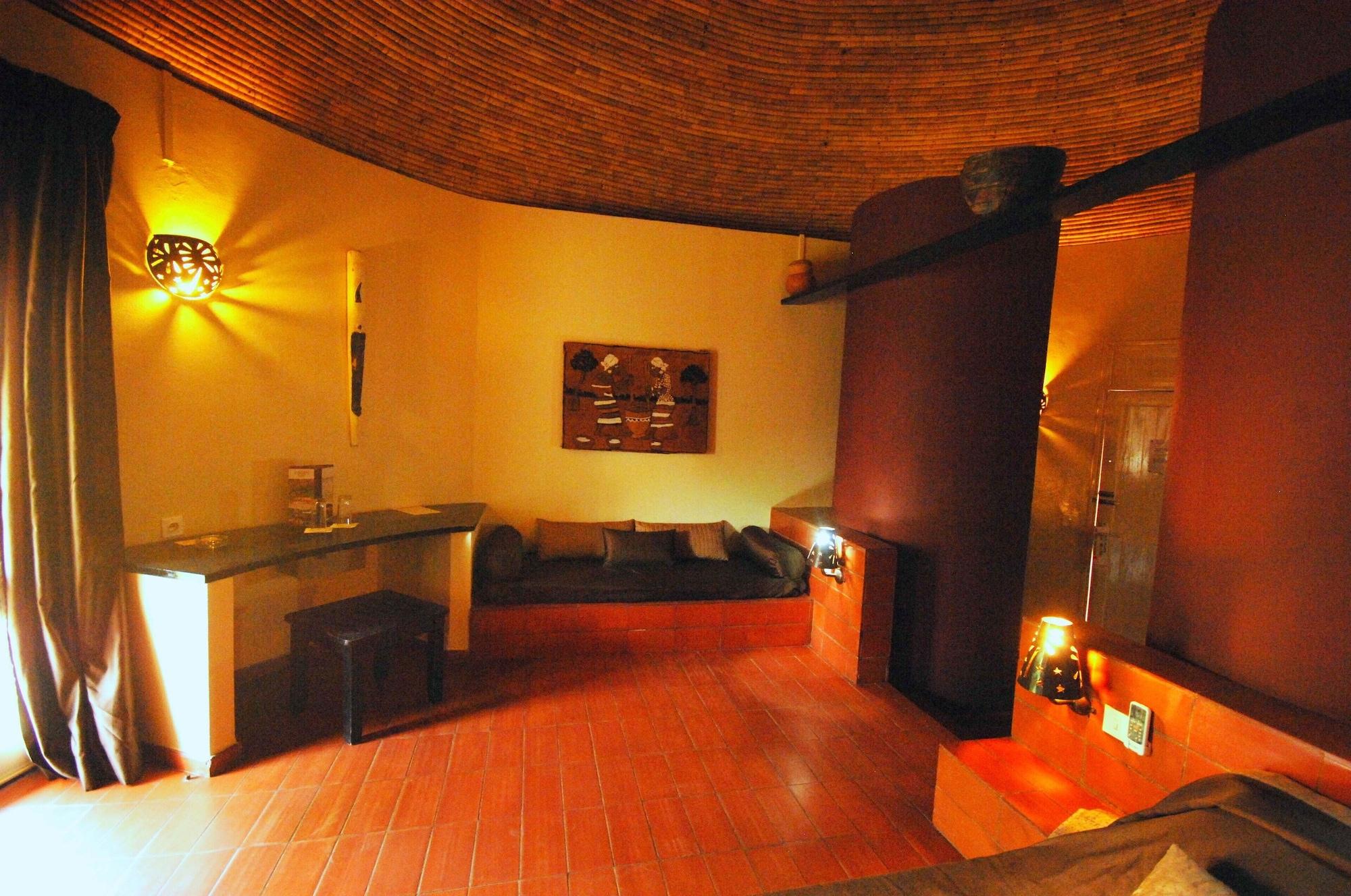 Hotel Royam Saly Portudal Buitenkant foto