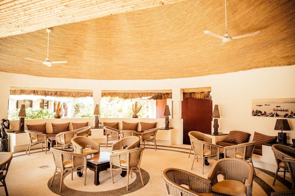 Hotel Royam Saly Portudal Buitenkant foto