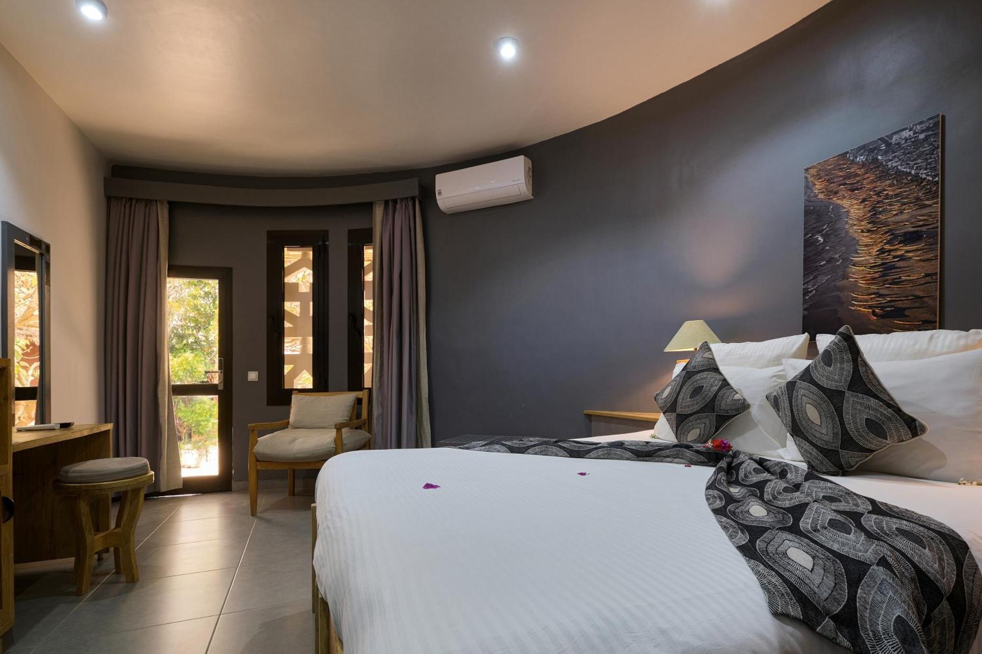 Hotel Royam Saly Portudal Buitenkant foto