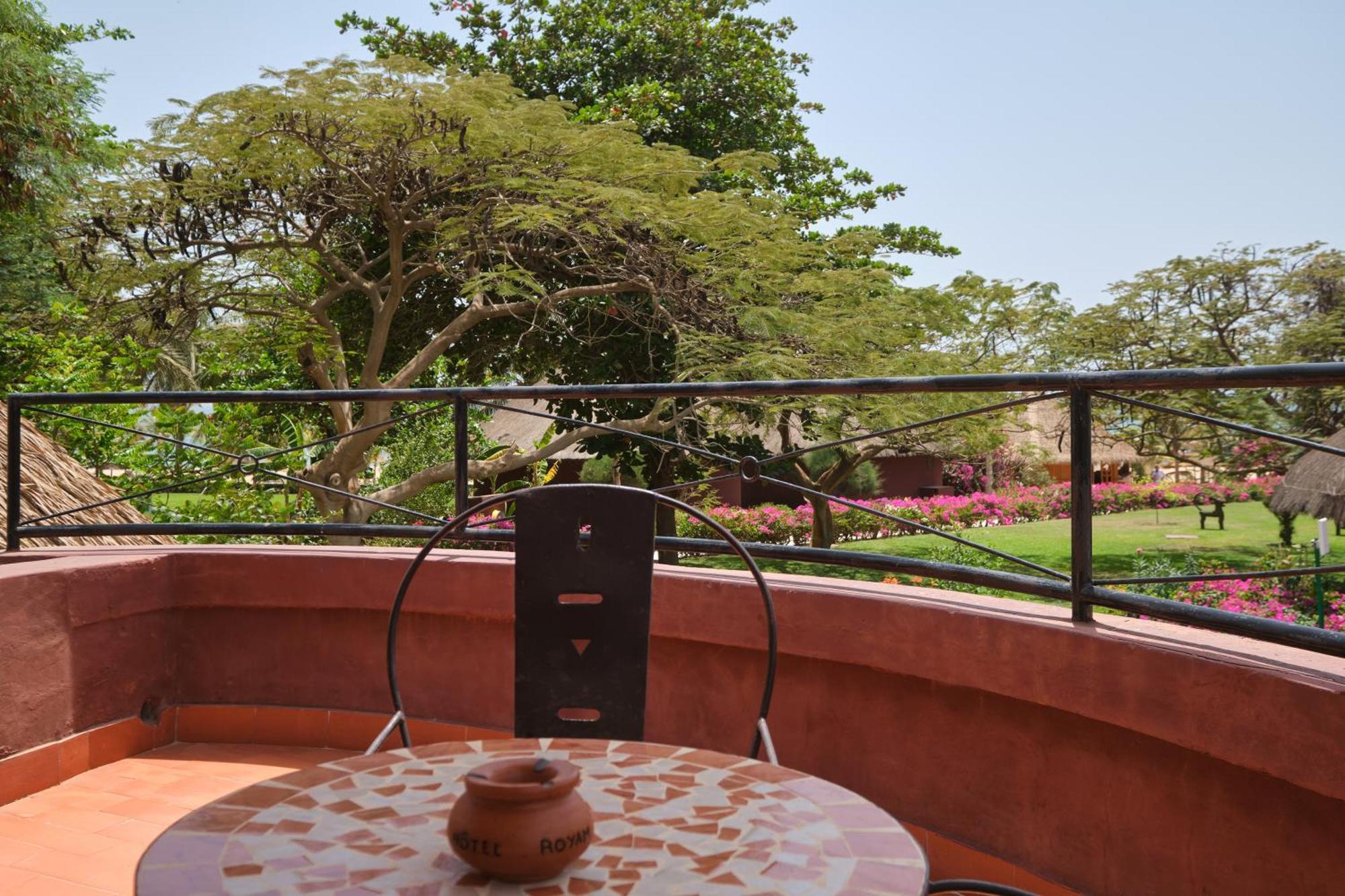 Hotel Royam Saly Portudal Buitenkant foto