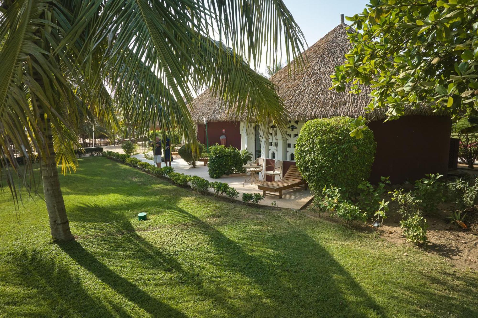 Hotel Royam Saly Portudal Buitenkant foto